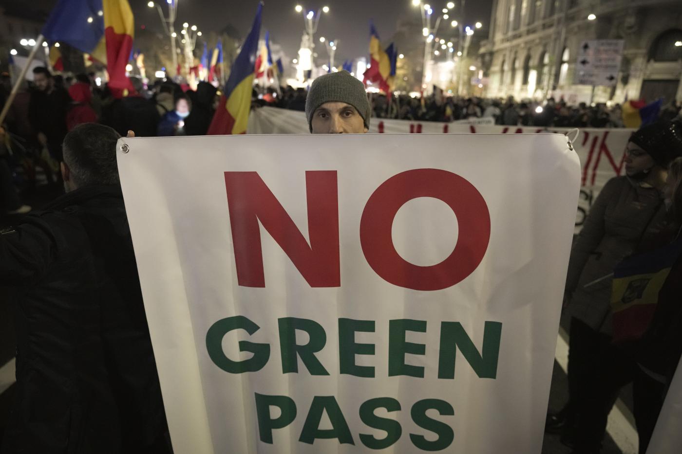 Green pass: stretta su cortei. Viminale: “Solo sit-in lontani dal centro storico”