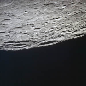 Nasa, ritorno sulla Luna slitta a non prima del 2025