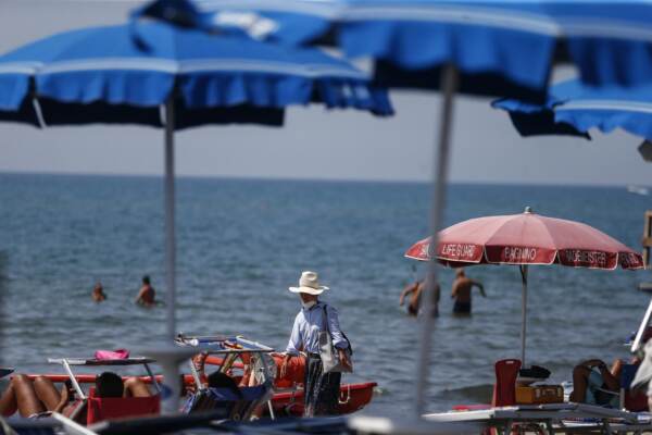Ddl Concorrenza: CdS, proroga concessioni spiagge fino a dicembre