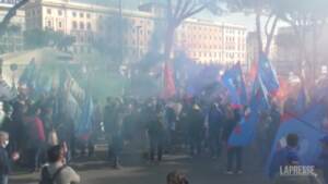 Ex Ilva, manifestazione dei lavoratori dell’acciaio: “Serve un piano siderurgico”