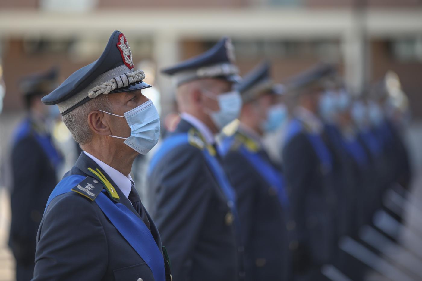 Reddito di cittadinanza: sventata truffa da 60mln, avevano intascato già 20milioni. 9mila denunciati e 16 arresti