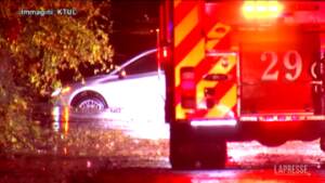 Oklahoma, violento temporale a Tulsa: strade allagate e alberi sradicati