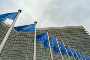 Commissione Ue: “Rimbalzo per Pil italiano a +6,2%, economia a livelli pre-crisi entro metà 2022”