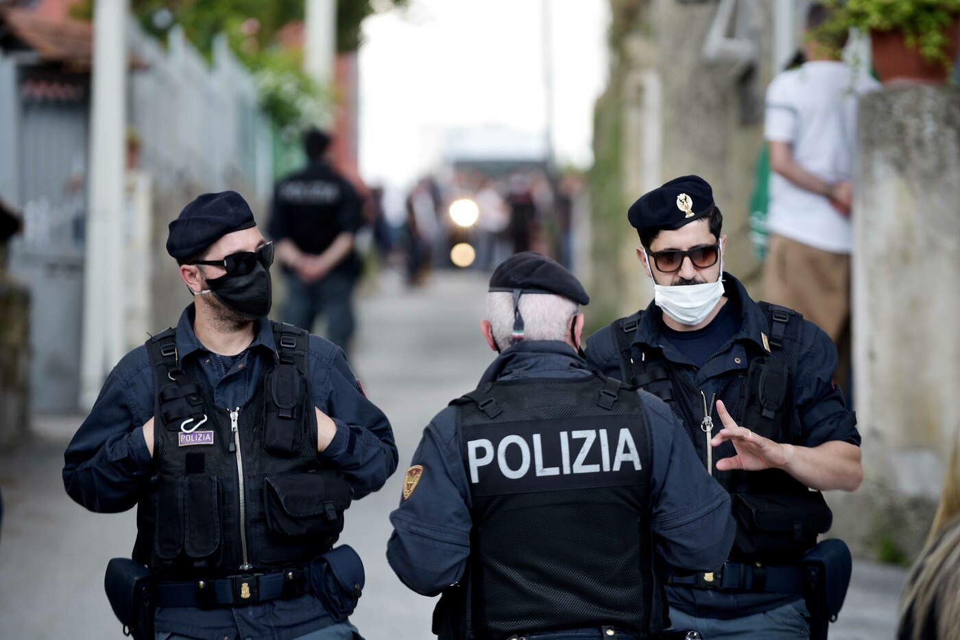 Napoli, agguato nella notte: ucciso 38enne in sala giochi Napoli, agguato nella notte: ucciso 38enne in sala giochi