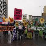 Cop26, pronta altra bozza: nuovi obiettivi per le emissioni. Insoddisfatta Greenpeace