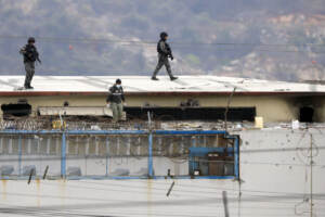 Ecuador, scontri tra bande rivali in carcere: almeno 68 morti