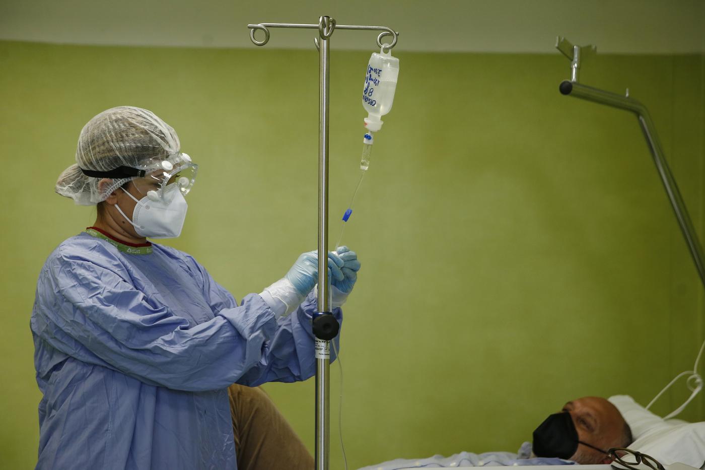 Covid: mamma di 26 anni muore a Napoli, non era vaccinata