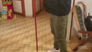Cagliari: nascondeva droghe nel bastone della scopa, arrestato 50enne