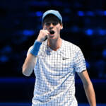 Atp Finals: Sinner da sogno, batte Hurkacz e dedica vittoria a Berrettini