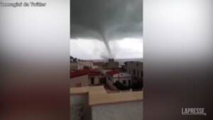Maltempo in Sicilia, impressionante tromba d’aria nel Trapanese