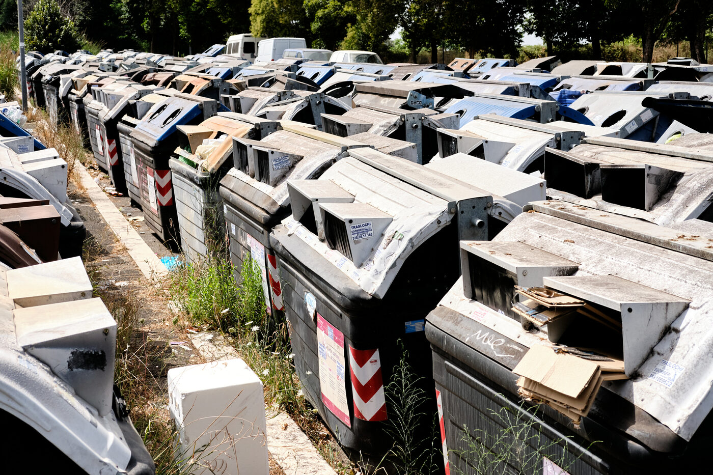 Rifiuti, cala spazzatura e più differenziata