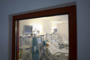 Bosnia, Aumentano le terapie intensive nel reparto Covid al'ospedale di Banja Luka