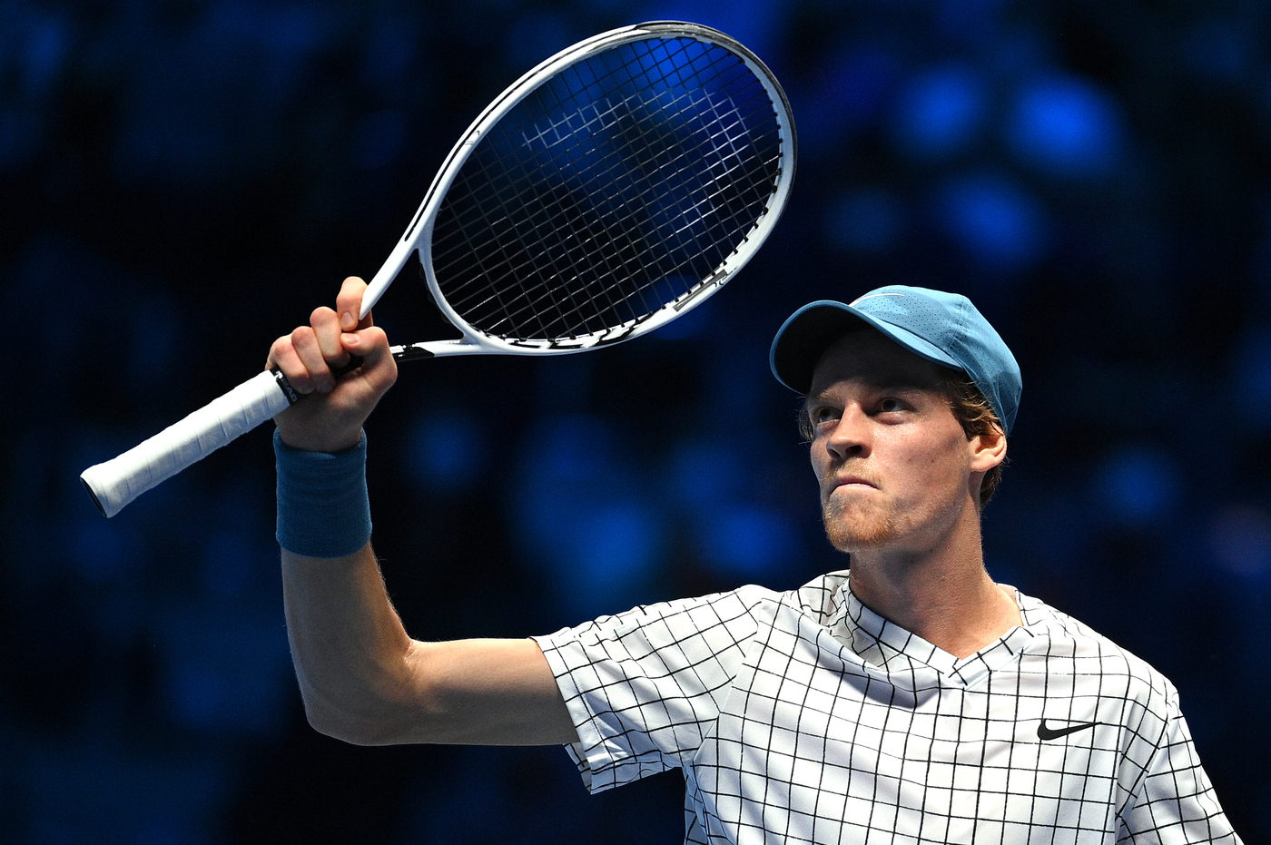 Tennis: Sinner strega Torino, ora cerca colpo con Medvedev. Djokovic in semifinale