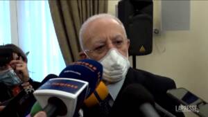 Covid, De Luca: “Subito terza dose se vogliamo evitare di chiudere l’Italia”