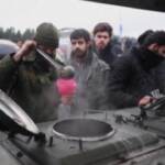 Bielorussia, la tv di stato mostra i migranti rifocillati al confine