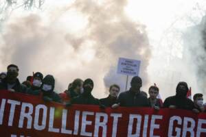 Vienna: manifestanti in piazza contro #lockdown