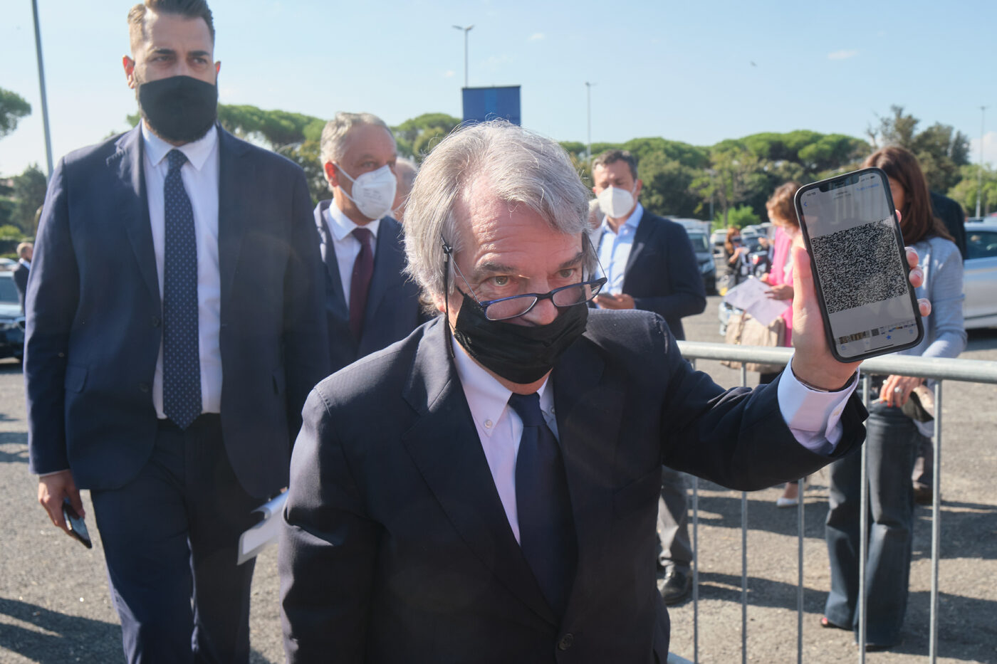 Brunetta: “Serve un super green pass. Restrizioni per non vaccinati”