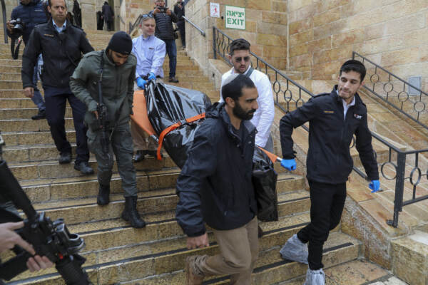 Medioriente: attentato a Gerusalemme, morto uno dei feriti nell’attacco