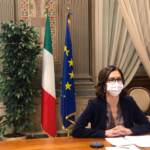 Covid: verso Super Green pass anche in zona bianca. Terza dose anticipata a 5 mesi