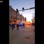 Suv contro folla a corteo natalizio a Waukesha: i primi soccorsi