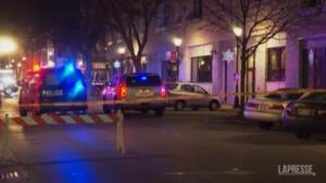 Suv contro folla a parata natalizia a Waukesha: la polizia sul luogo della strage
