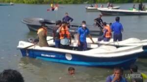 Sri Lanka, traghetto si ribalta: morte almeno sei persone