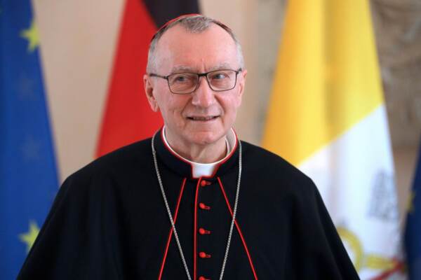 Il Cardinale Pietro Parolin incontra rank Walter Steinmeier a Berlino