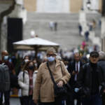 Covid: in Italia oltre 13mila casi in 24 ore, boom quarantene a scuola