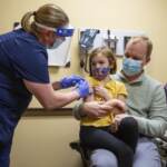 Vaccini: via libera di Ema a Pfizer per bambini tra i 5 e gli 11 anni