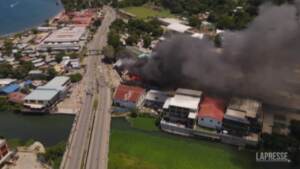 Isole Salomone: si alza tensione, proteste violente nella capitale Honiara