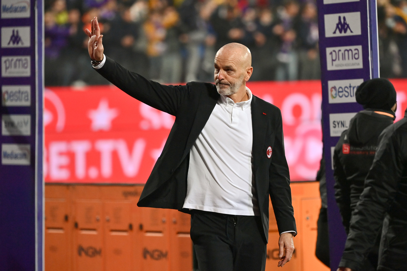Milan, Pioli rinnova il contratto fino al 2023 Milan, Pioli rinnova il contratto fino al 2023