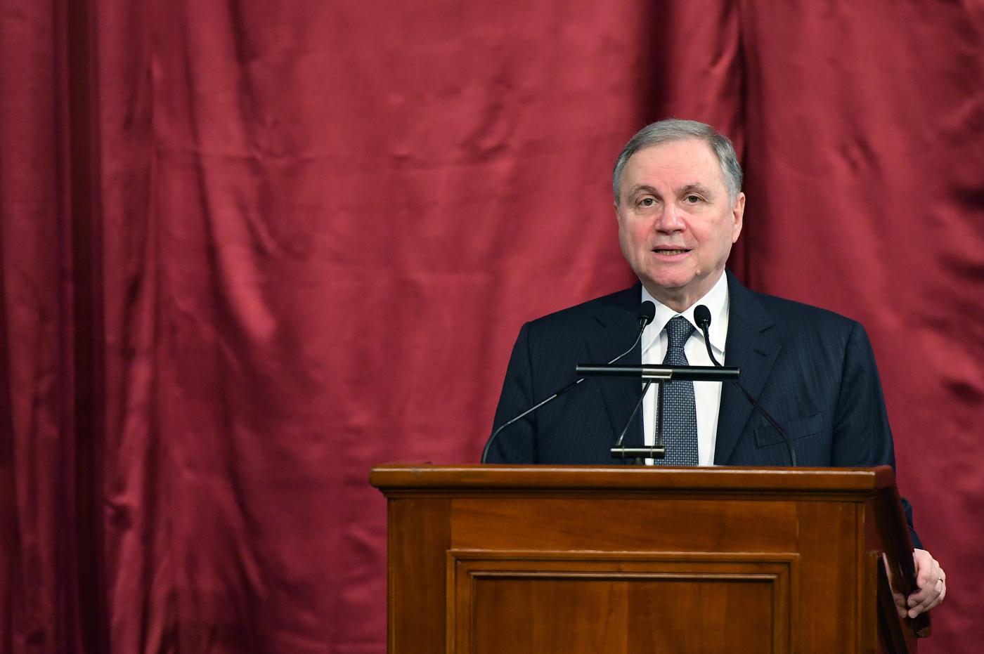 Clima: Visco: “Banche spinte a misurare rischi finanziari da mutamento climatico”