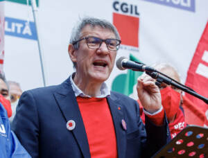 Sciopero: Landini chiama la piazza, combattere pandemia salariale e sociale
