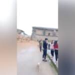 Terremoto Perù, le persone in strada dopo la scossa: avvertita a 800 km di distanza