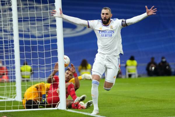 Liga: Real Madrid bat Séville et caracole en tête du classement