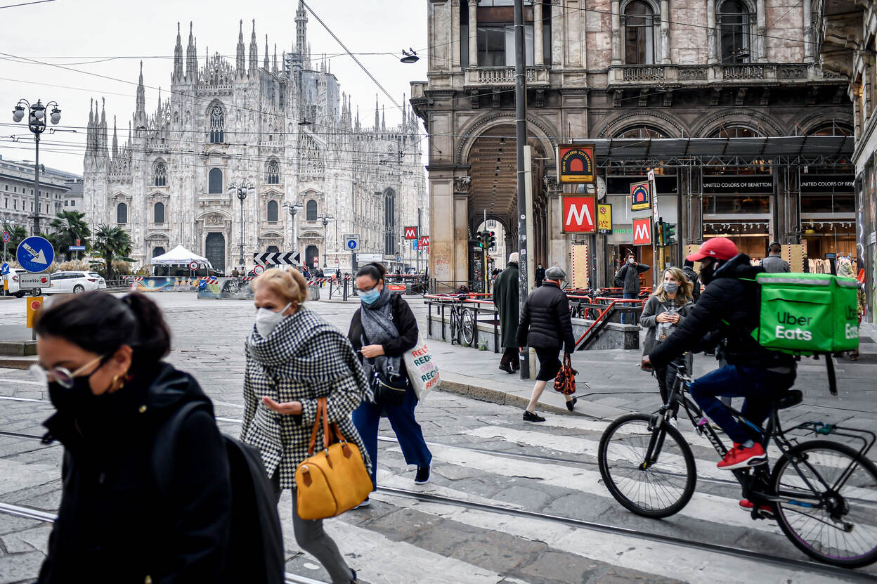 Covid, i sindaci chiedono al Governo mascherine obbligatorie all’aperto fino al 15 gennaio