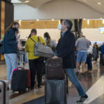 Covid: G7 d’emergenza per Omicron. La Gran Bretagna estende il piano dei booster