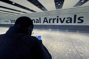 Nuova variante Covid: Regno Unito vieta i viaggi da 6 Paesi africani
