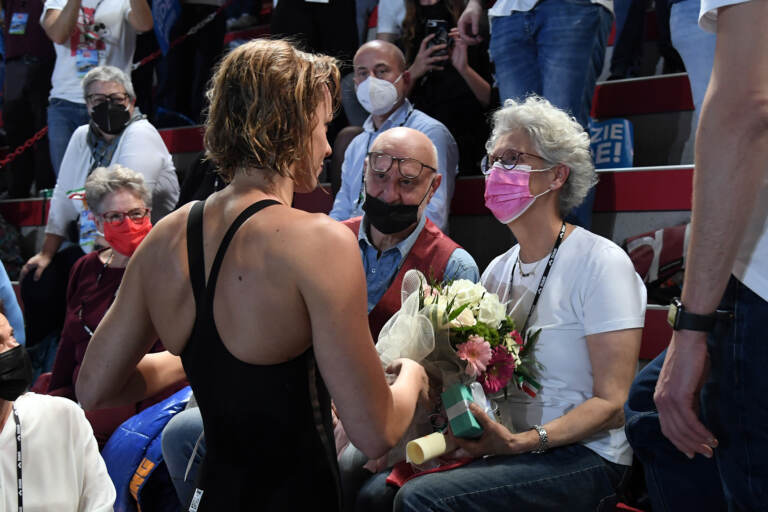 Federica Pellegrini, vittoria e lacrime nella sua ultima gara ufficiale – FOTOGALLERY