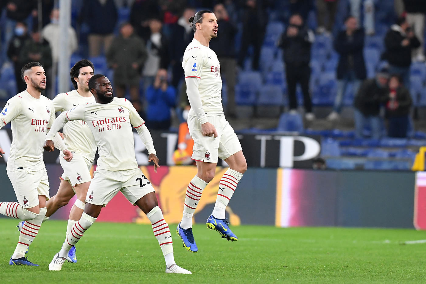 Il Milan ritrova il sorriso, Ibra e doppio Messias stendono il Genoa
