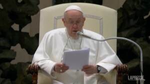 Papa: “A Cipro e in Grecia vicino a umanità ferita nella carne”