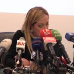 Vaccini, Meloni: “Credo nella campagna vaccinale, io no vax solo perché faccio domande”