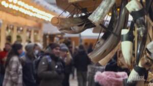 Budapest, torna il mercatino di Natale: entra solo chi è vaccinato contro il Covid