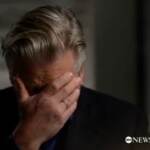 Tragedia Rust, Baldwin in lacrime: “Non ho premuto il grilletto della pistola sul set”