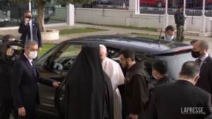 Papa a Cipro, Francesco accolto dall’arcivescovo ortodosso Chrysostomos
