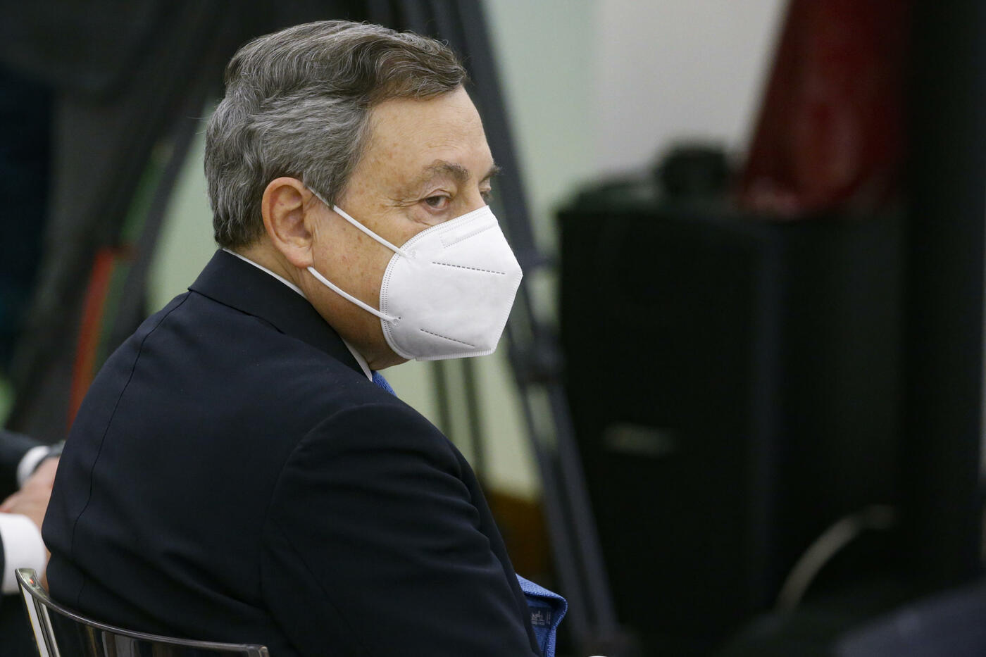 Covid, Draghi convoca la cabina di regia il 23 dicembre Covid, Draghi convoca la cabina di regia il 23 dicembre