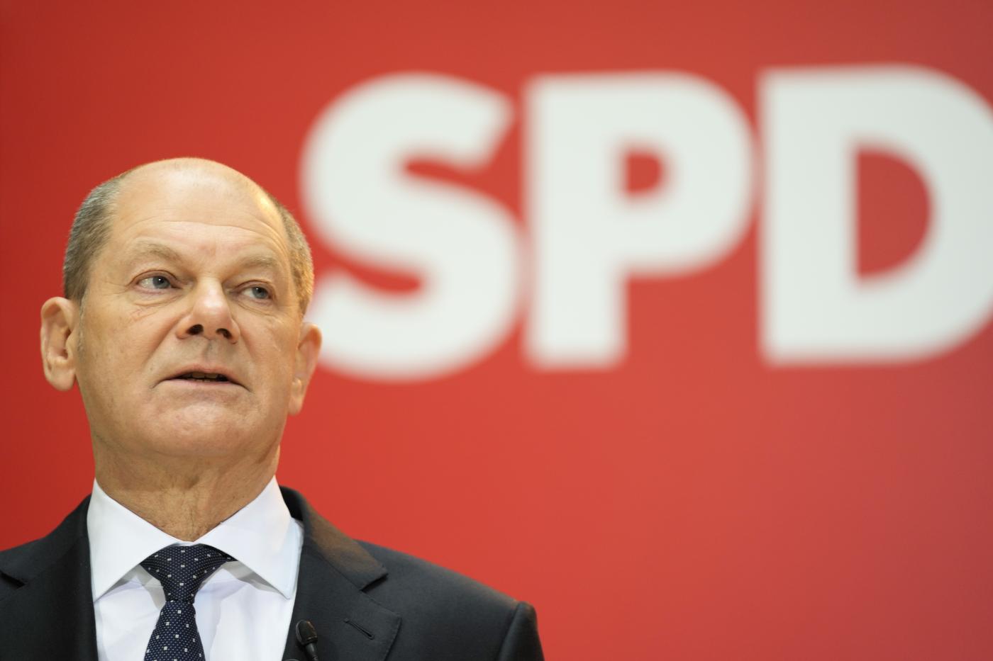 Germania, ok a accordo semaforo: Mercoledì l’elezione di Scholz a cancelliere Germania, ok a accordo semaforo: Mercoledì l’elezione di Scholz a cancelliere