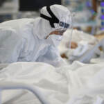 Covid, nuovo picco di contagi: 146 morti. In reparto +16,7% No Vax