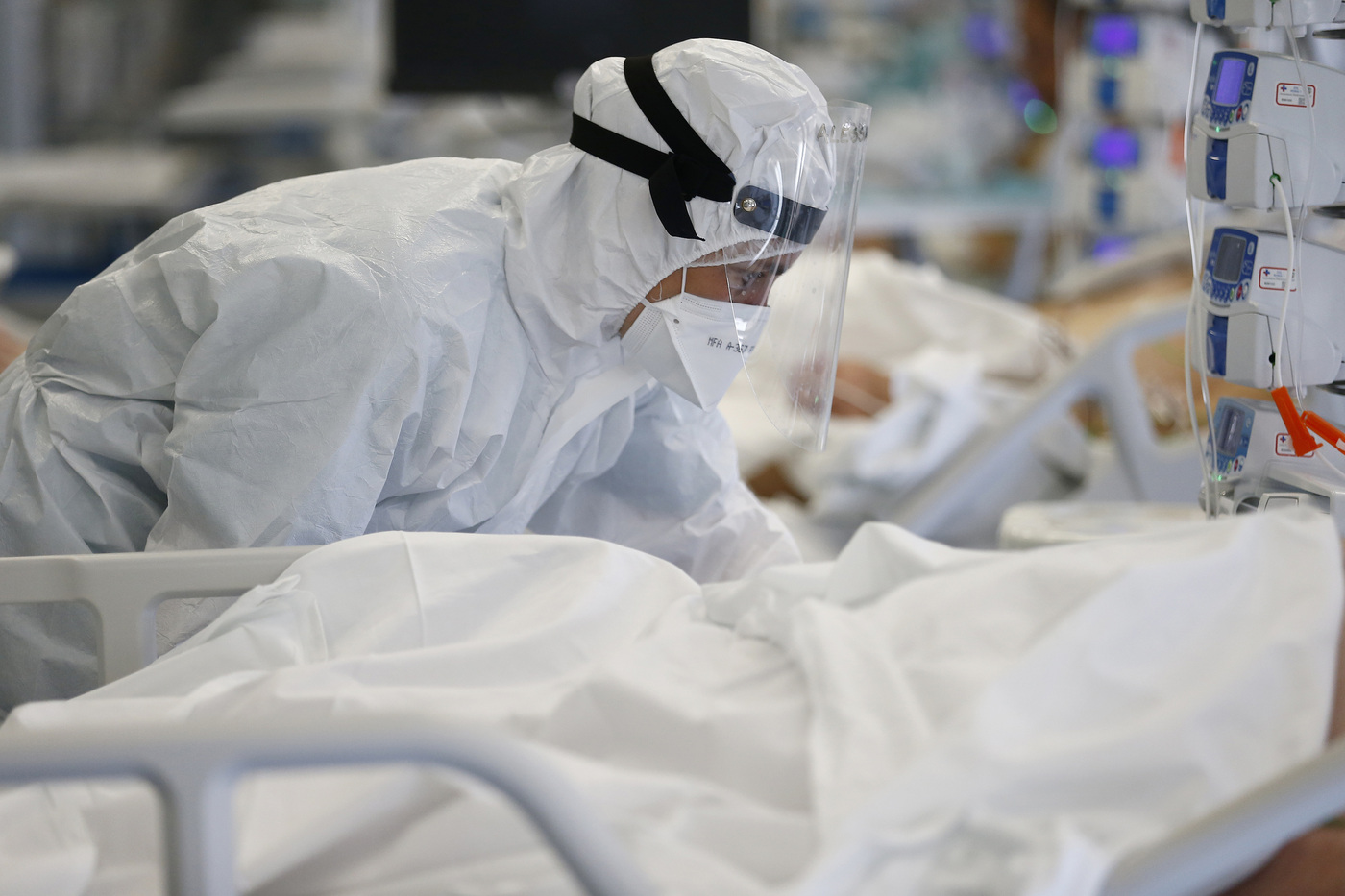 Cresce il numero dei No Vax in terapia intensiva Cresce il numero dei No Vax in terapia intensiva