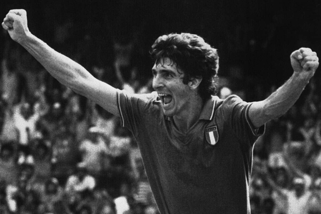Paolo Rossi un anno dopo tra statue e murales. Azzurri Mundial: Lui c’è sempre